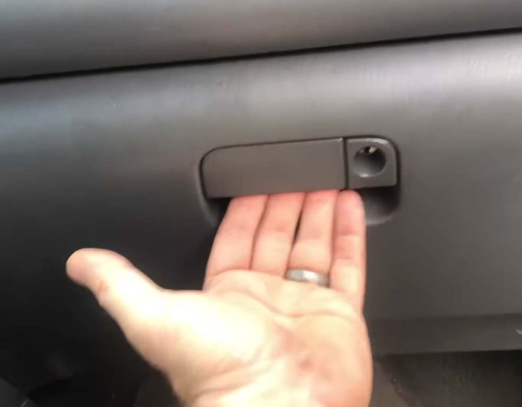 How to Open a Broken Glove Compartment