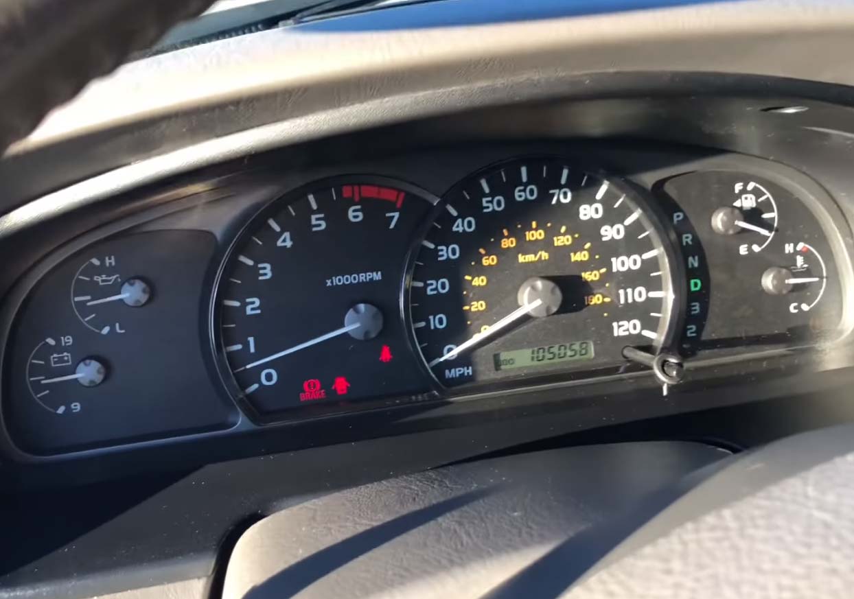 how to clean instrument cluster plastic without scratching